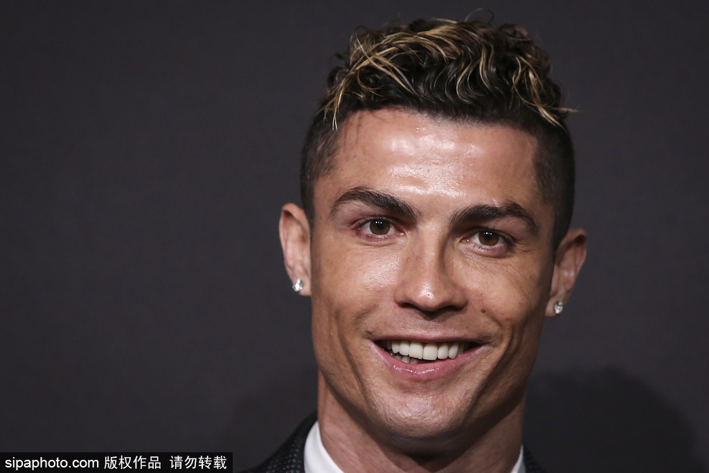 欧冠战报：戈登传射，格里马尔多绝平，勒沃库森2-2平纽卡