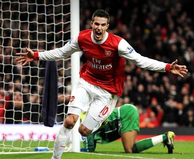 张镇麟上海首秀出战7分钟，3中3得到6分