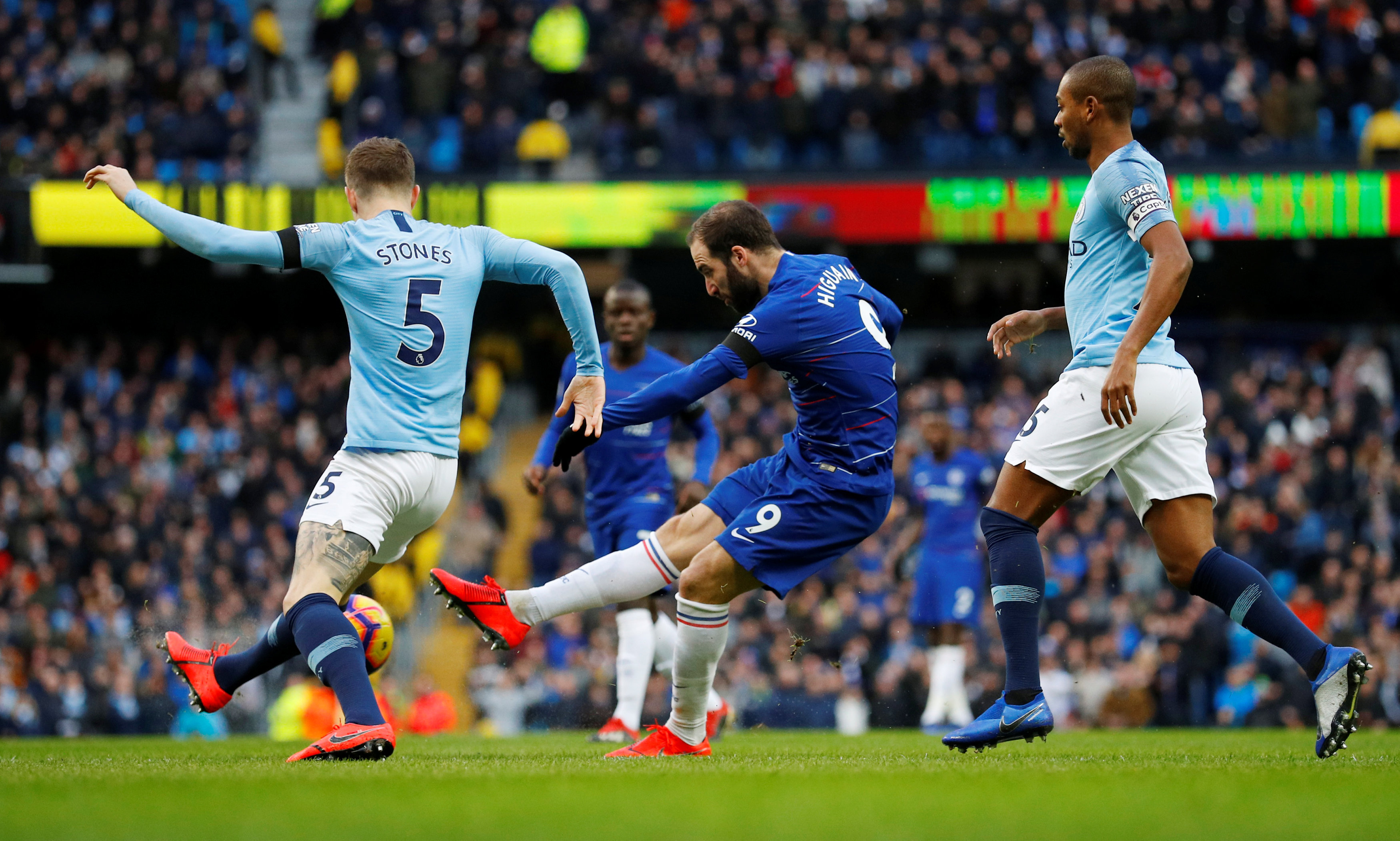 曼联对非洲杯征召的立场：伯恩茅斯之战的困惑与挑战