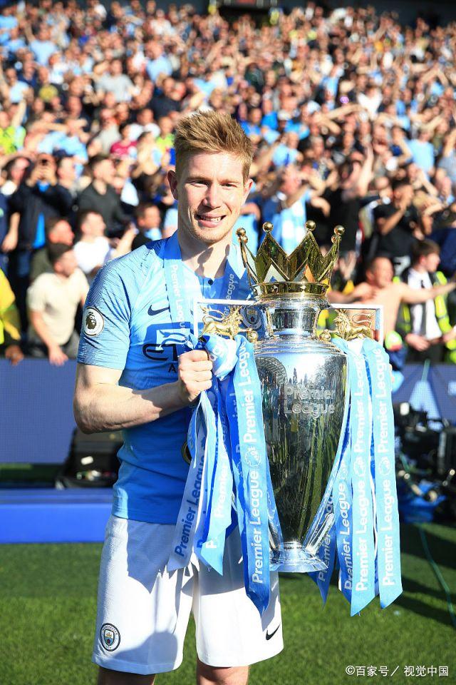 如今足坛的老队友相聚：