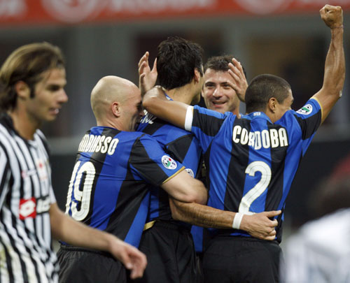 官方：澳大利亚裁判组执法海港客战柔佛，埃文斯担任主裁判