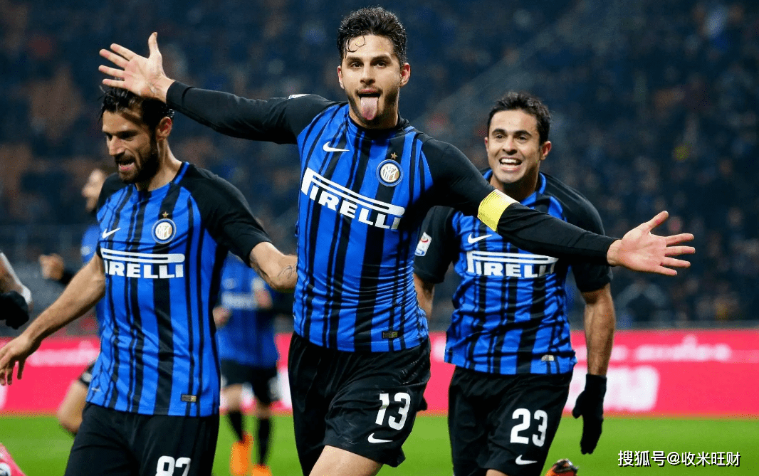 南安普顿不敌普雷斯顿后，后卫内森-伍德与本队球迷发生口角