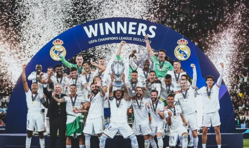 尼古拉斯·佩佩：C罗远不及梅西，圈内所有人都说梅西更好